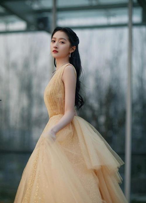 娱乐圈爆料吃瓜关晓彤,揭秘明星背后的真实生活