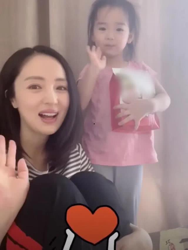 三岁女儿录视频爆料,揭秘家庭生活趣事  第3张